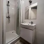 34 Przy Plazy Lodge *