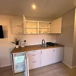 34 Przy Plazy Lodge *