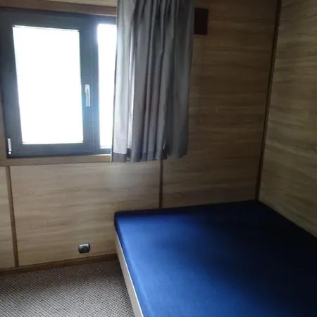 34 Przy Plazy Lodge *